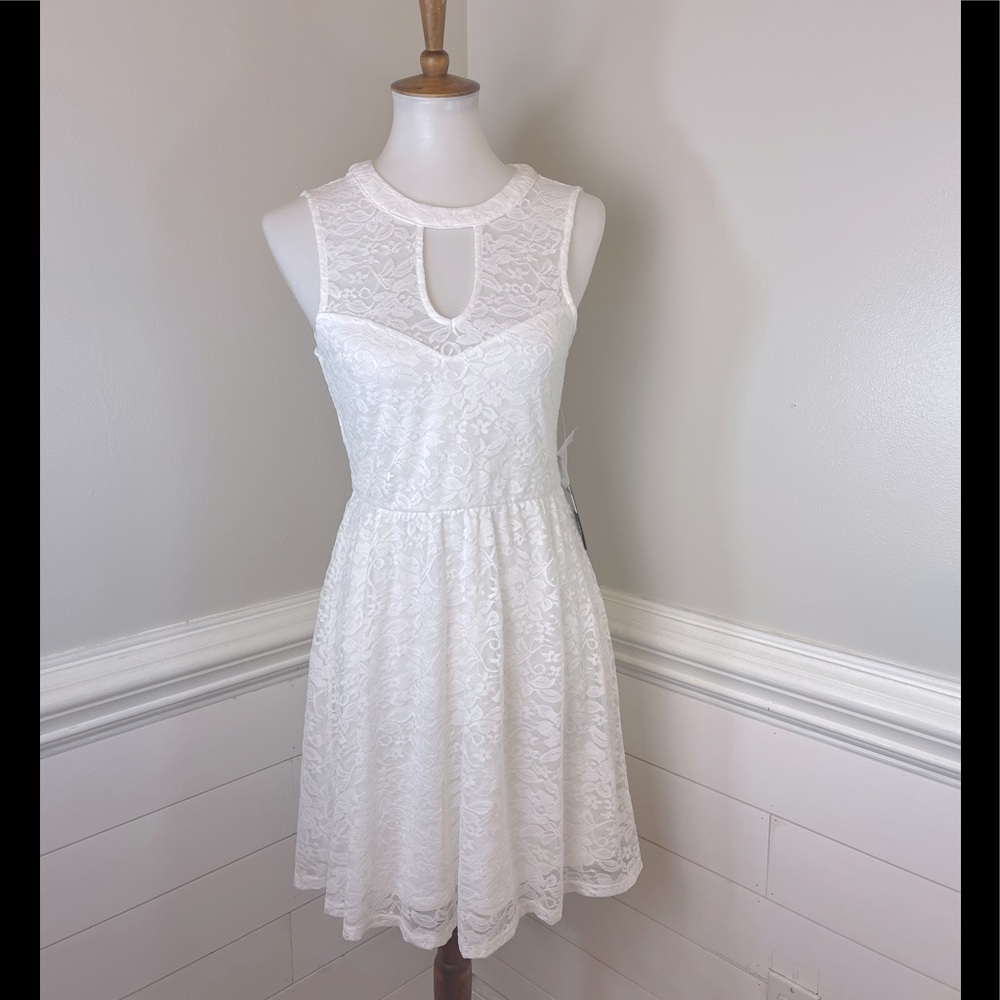 As U Wish White Floral Lace Dress M (jr.) FREE SHIP